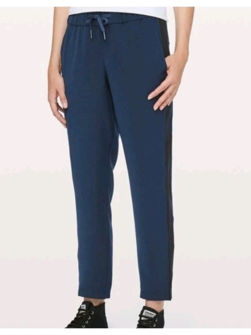 Lululemon On The Fly Woven Track Stripe Pant Relaxed Fit Pockets 6 Navy Blue